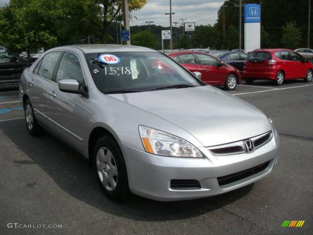 2006 Accord LX Sedan - Alabaster Silver Metallic / Black photo #5
