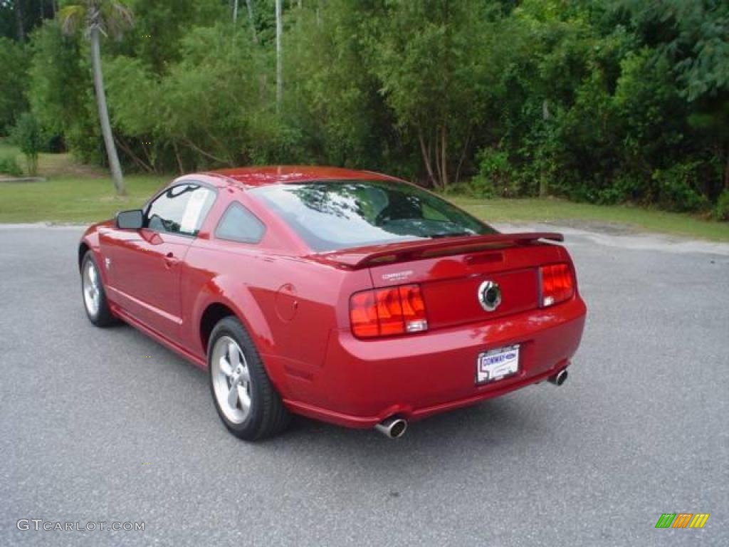 2009 Mustang GT Coupe - Dark Candy Apple Red / Dark Charcoal photo #7