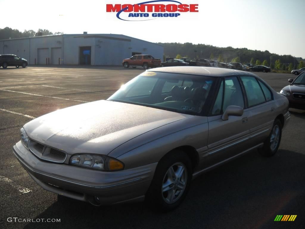 1999 Bonneville SE - Platinum Beige Metallic / Camel photo #20