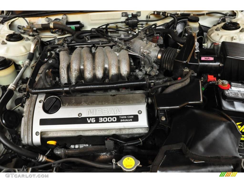 1995 Maxima GXE - Arctic White Pearl / Black photo #22