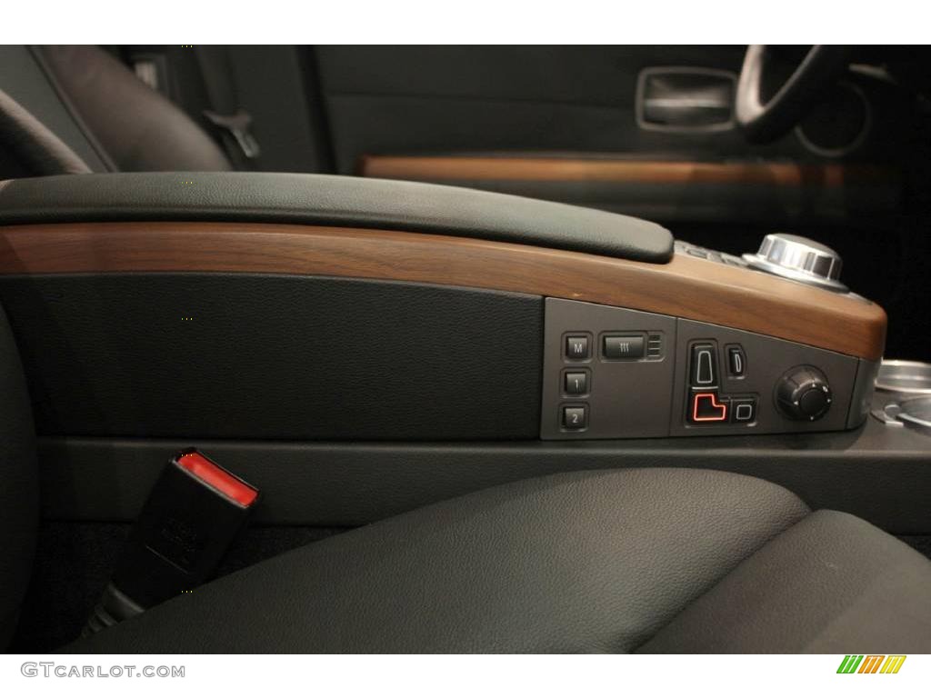 2007 7 Series 750i Sedan - Jet Black / Black photo #26