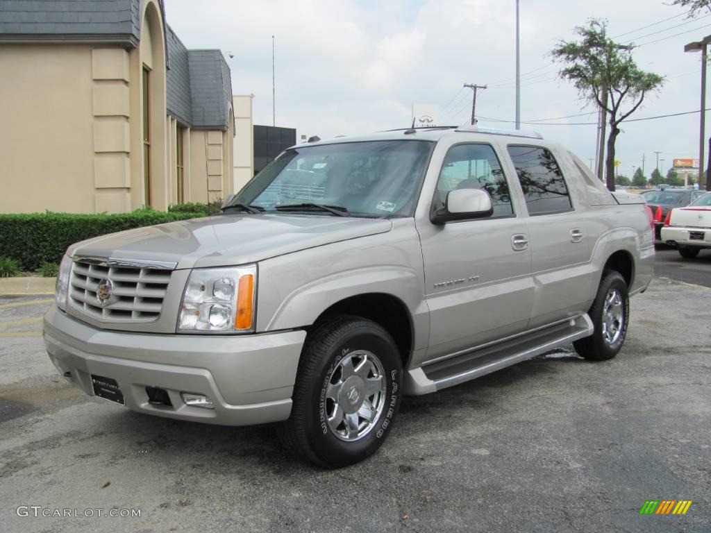 2005 Escalade EXT AWD - Quicksilver / Pewter photo #3