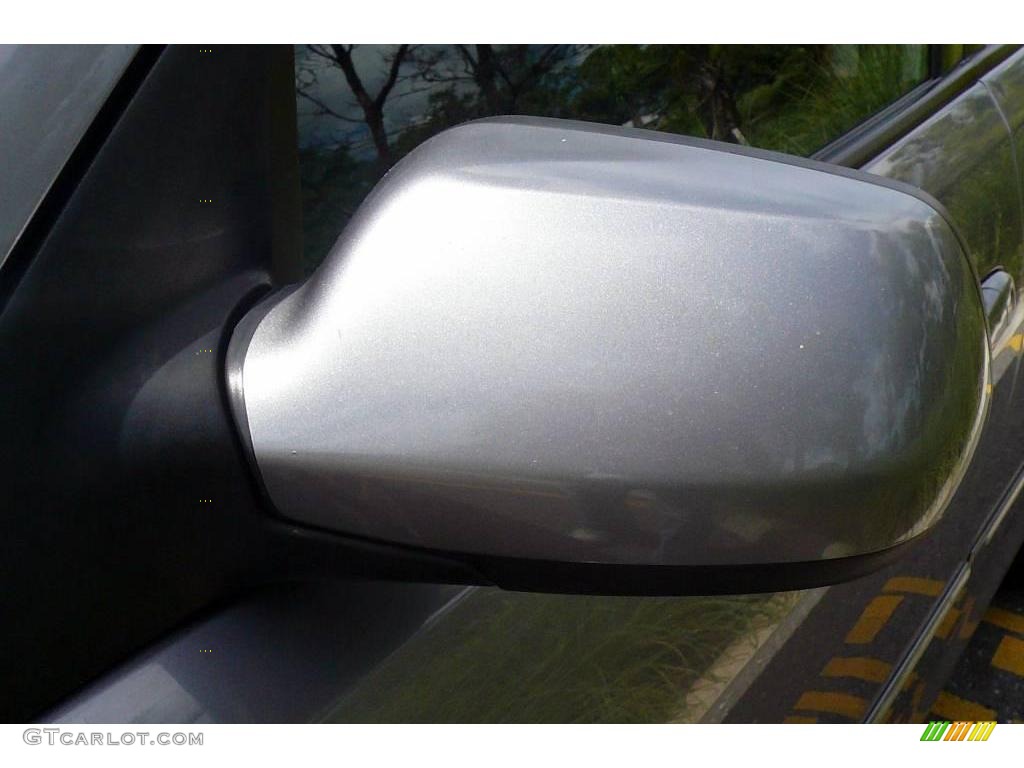 2004 MAZDA3 s Sedan - Titanium Gray Metallic / Black/Red photo #34