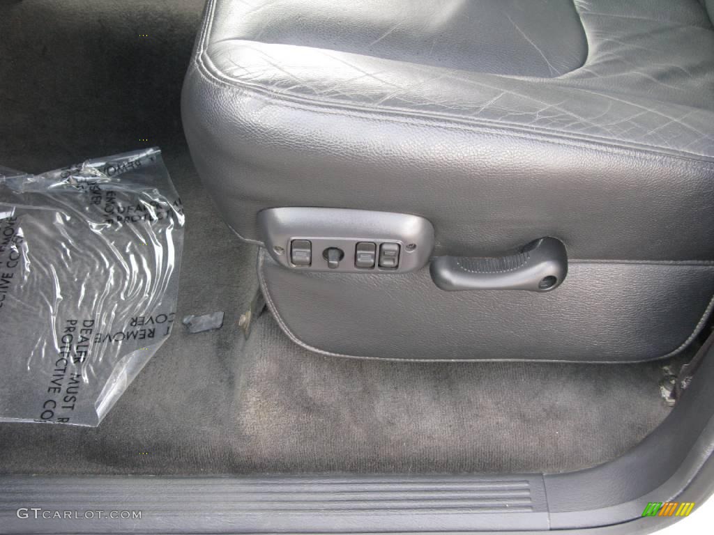 2003 Ram 3500 Laramie Quad Cab 4x4 Dually - Bright White / Dark Slate Gray photo #48
