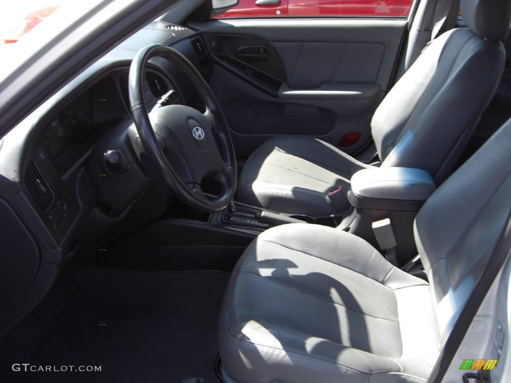 2004 Elantra GT Hatchback - Sterling Silver / Dark Gray photo #9