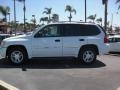 Summit White - Envoy SLE Photo No. 2