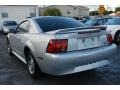 2000 Silver Metallic Ford Mustang V6 Coupe  photo #10