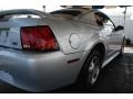 2000 Silver Metallic Ford Mustang V6 Coupe  photo #11