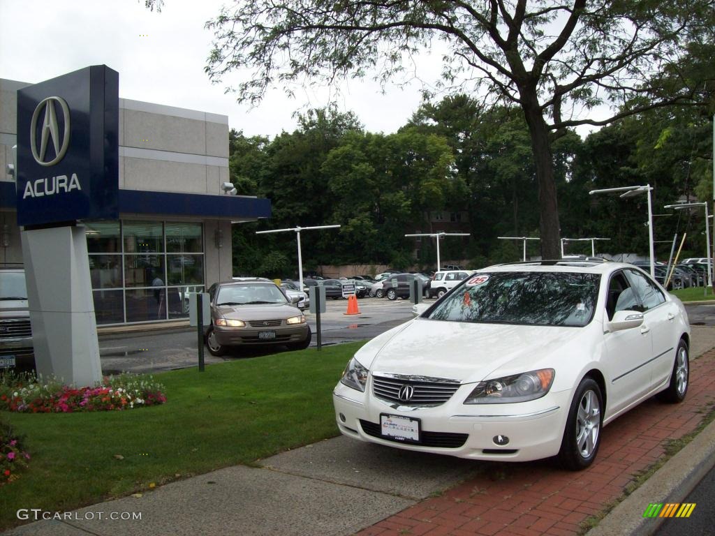 2005 RL 3.5 AWD Sedan - Premium White Pearl / Ebony photo #1