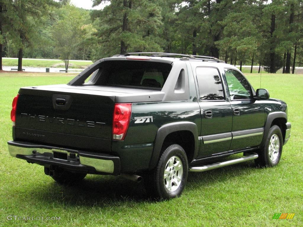 2004 Avalanche 1500 Z71 4x4 - Dark Green Metallic / Medium Neutral Beige photo #2