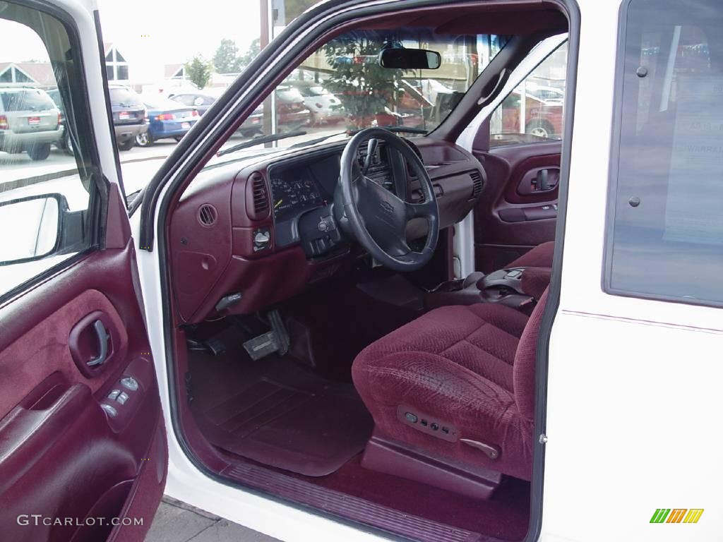 1996 C/K K1500 Silverado Extended Cab 4x4 - Olympic White / Red photo #9