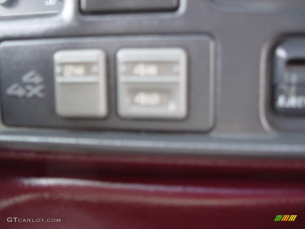 1996 C/K K1500 Silverado Extended Cab 4x4 - Olympic White / Red photo #13