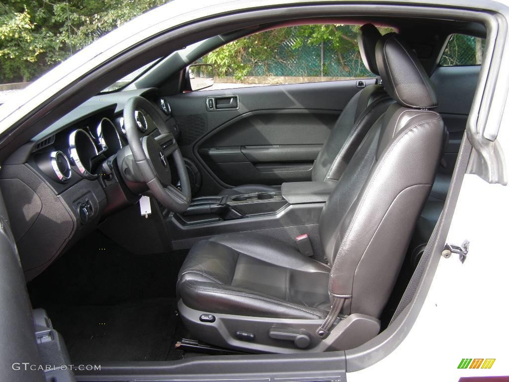 2005 Mustang V6 Premium Coupe - Satin Silver Metallic / Dark Charcoal photo #13