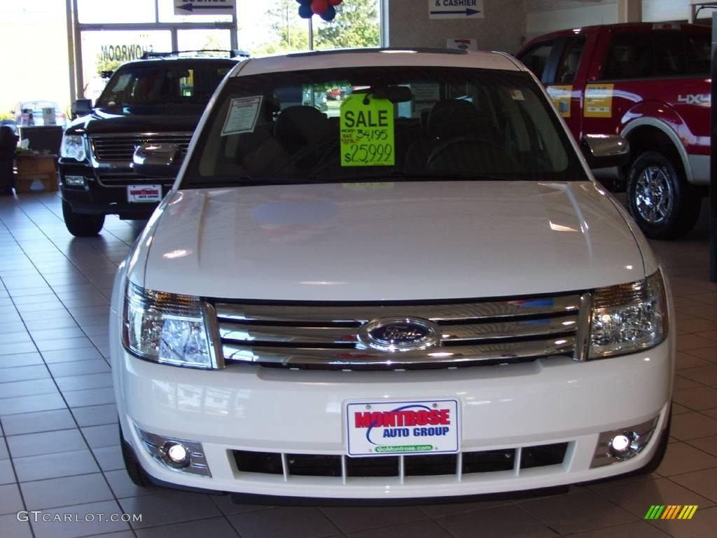 2008 Taurus Limited AWD - Oxford White / Black photo #4