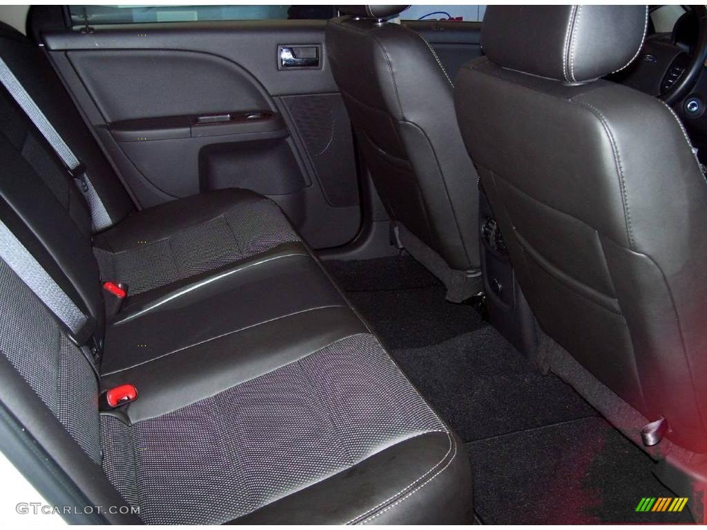 2008 Taurus Limited AWD - Oxford White / Black photo #6