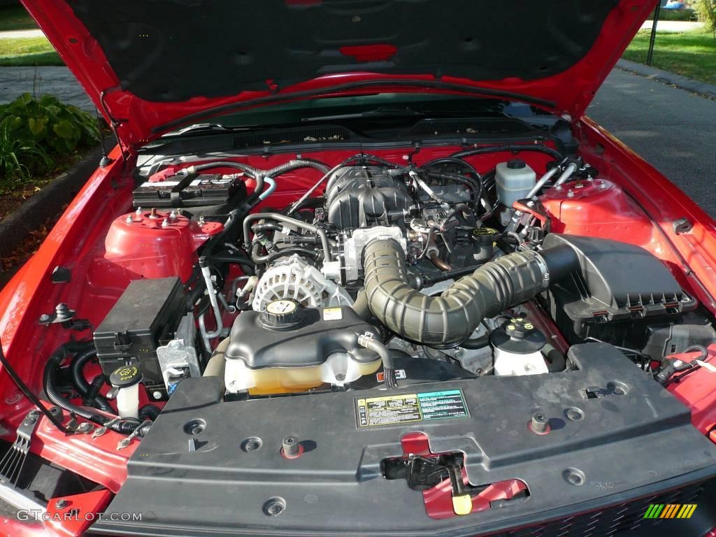 2005 Mustang V6 Premium Coupe - Torch Red / Dark Charcoal photo #11