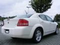 Stone White - Avenger SXT Photo No. 5