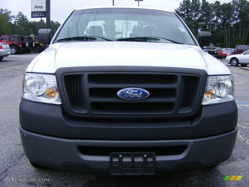 2006 F150 XL SuperCab - Oxford White / Medium/Dark Flint photo #3