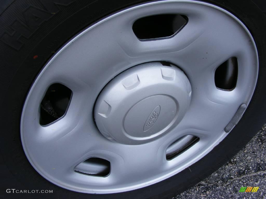 2006 F150 XL SuperCab - Oxford White / Medium/Dark Flint photo #8