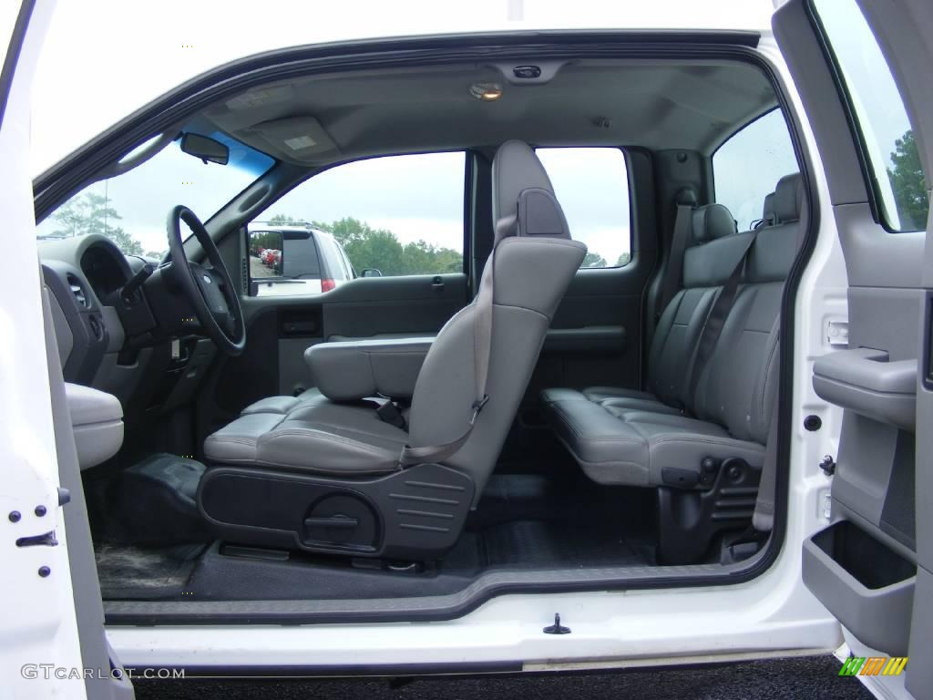 2006 F150 XL SuperCab - Oxford White / Medium/Dark Flint photo #13