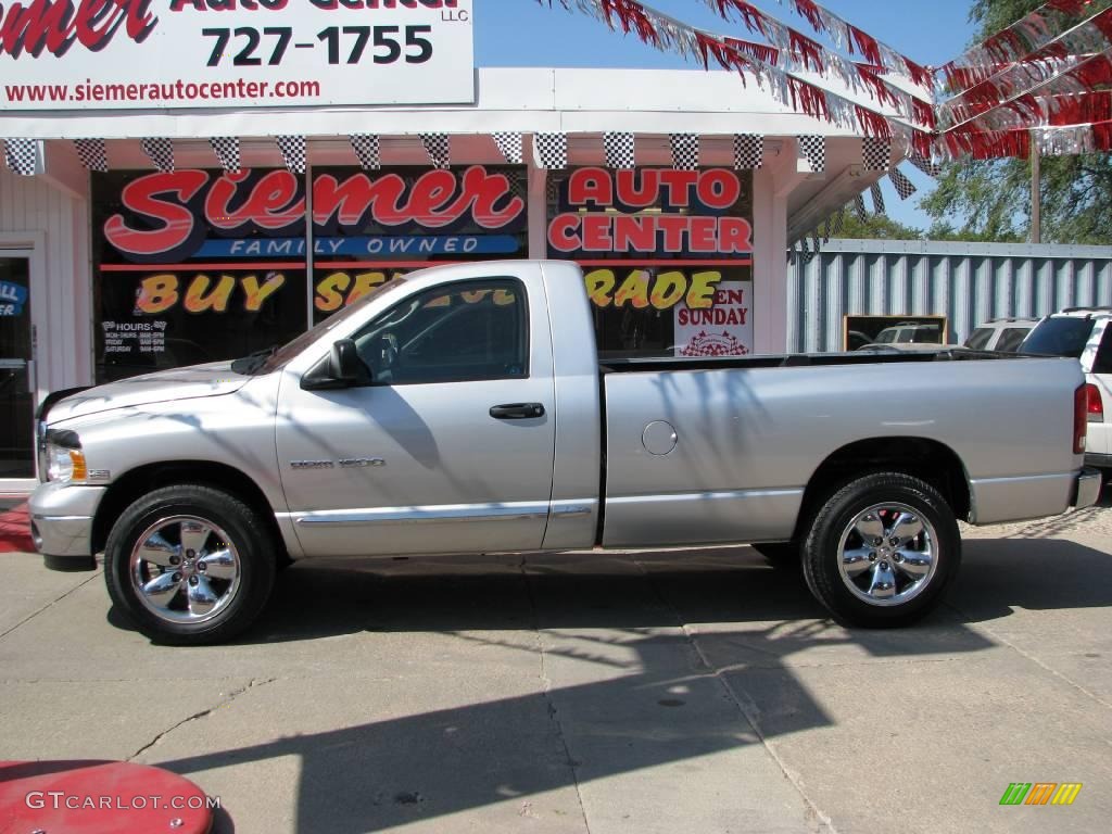 Bright Silver Metallic Dodge Ram 1500