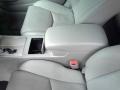 Super White - Camry SE Photo No. 14
