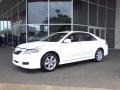 Super White - Camry SE Photo No. 18