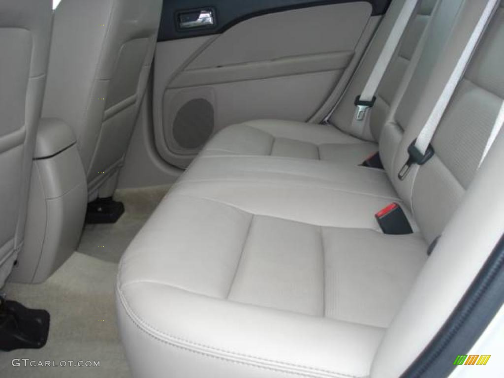 2008 Fusion SE - White Suede / Medium Light Stone photo #8