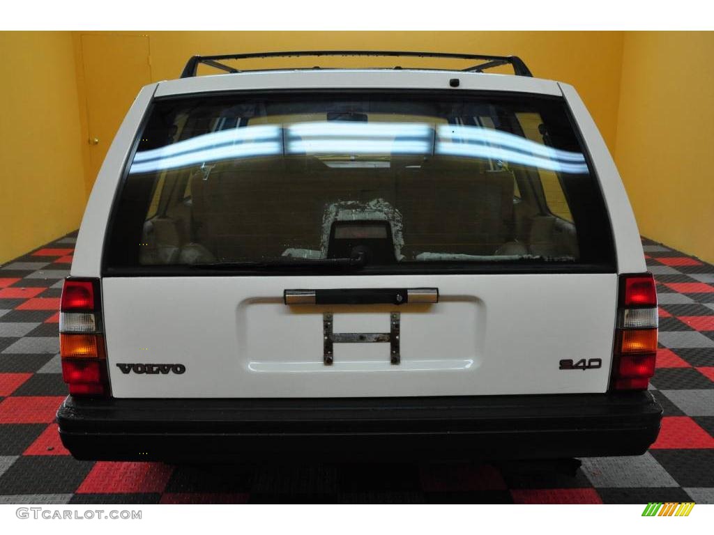 1995 940 Wagon - White / Beige photo #5