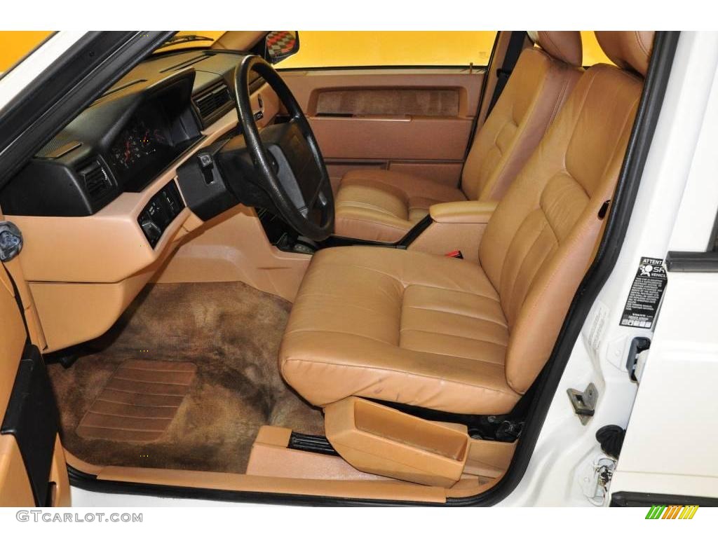 1995 940 Wagon - White / Beige photo #11
