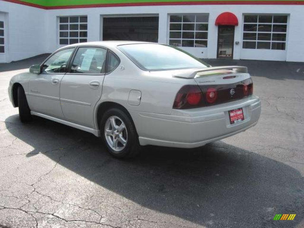 2004 Impala LS - White / Medium Gray photo #10