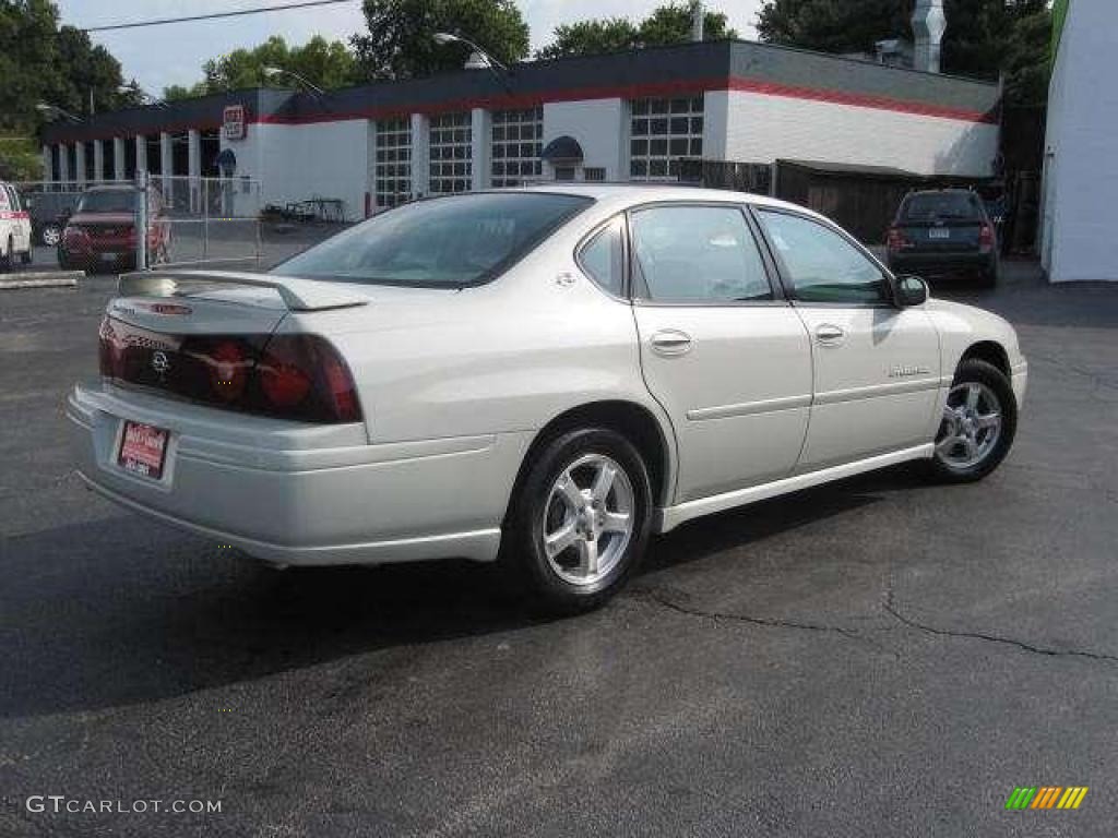 2004 Impala LS - White / Medium Gray photo #12