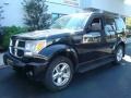 Black - Nitro SLT 4x4 Photo No. 2