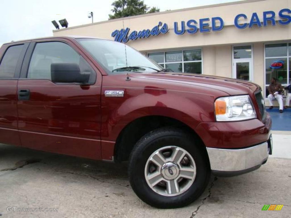 2005 F150 XLT SuperCab - Dark Toreador Red Metallic / Tan photo #22