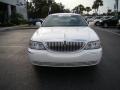 2007 Vibrant White Lincoln Town Car Signature  photo #3