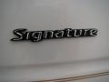 2007 Vibrant White Lincoln Town Car Signature  photo #26