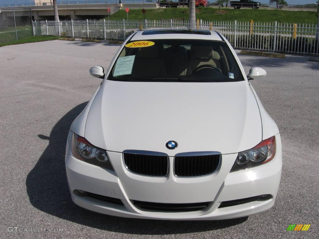2006 3 Series 325i Sedan - Alpine White / Beige photo #3