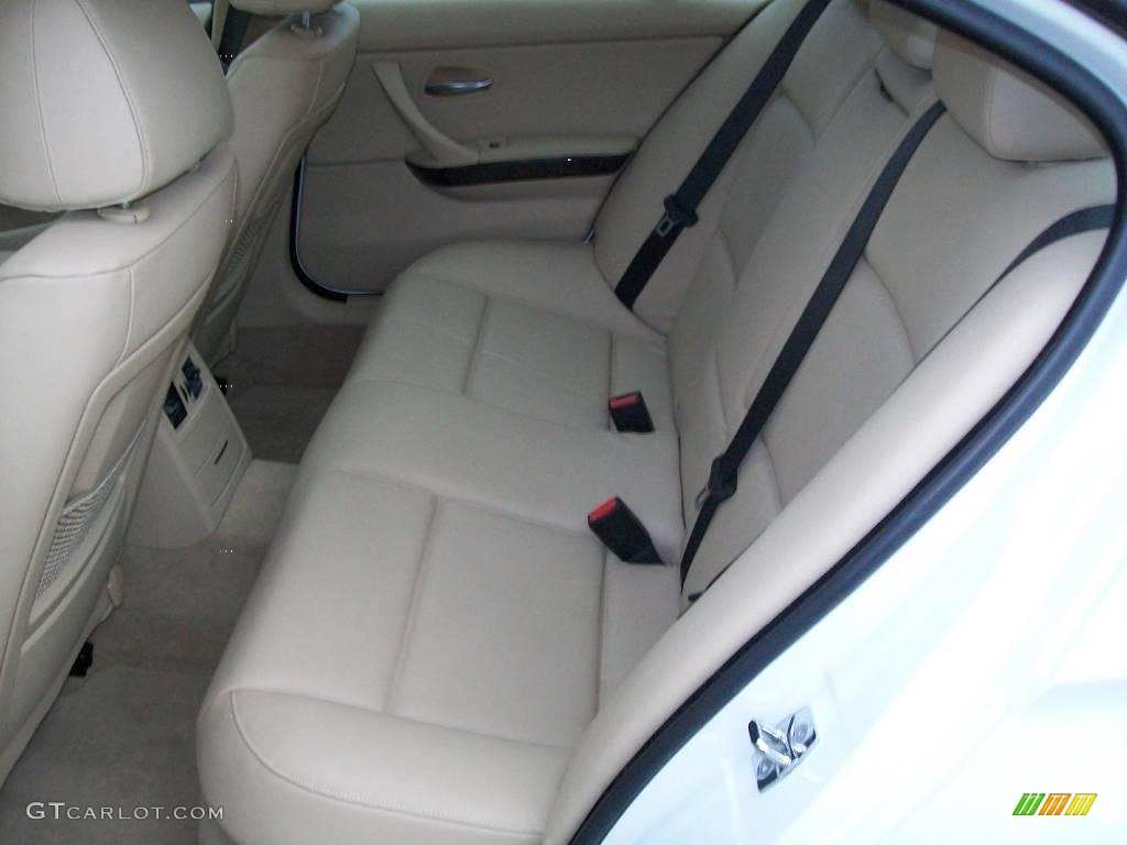 2006 3 Series 325i Sedan - Alpine White / Beige photo #13