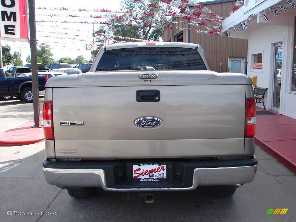 2005 F150 Lariat SuperCrew 4x4 - Arizona Beige Metallic / Black photo #4