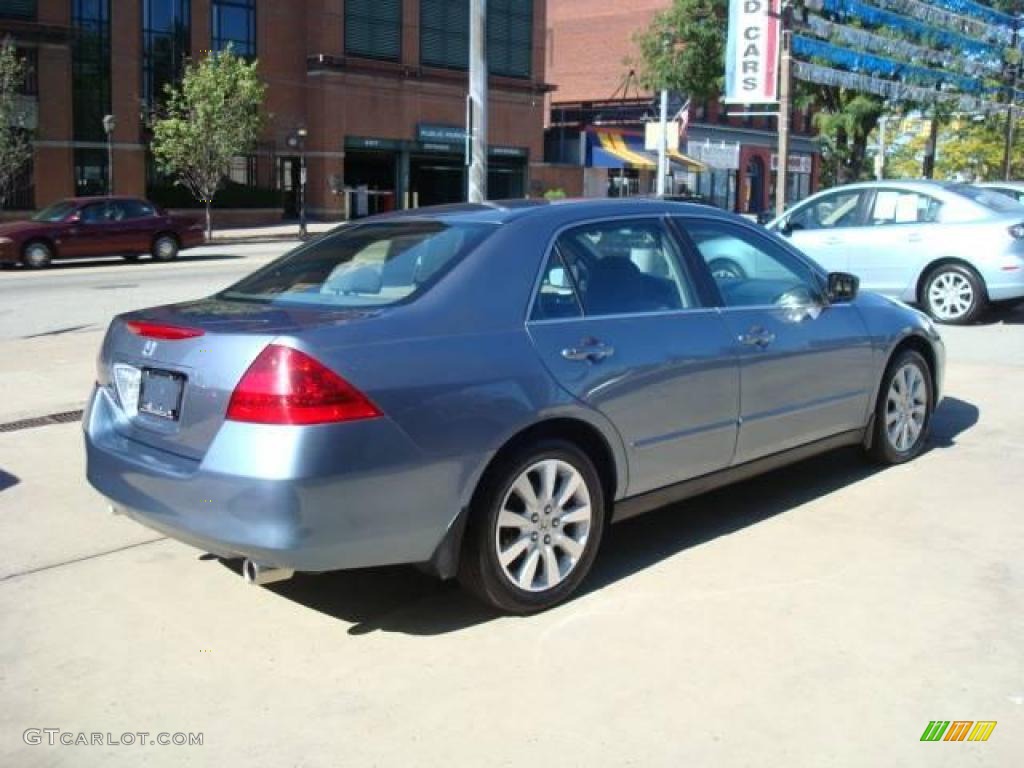 2007 Accord SE V6 Sedan - Cool Blue Metallic / Gray photo #4