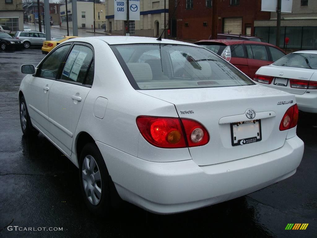2004 Corolla LE - Super White / Pebble Beige photo #3