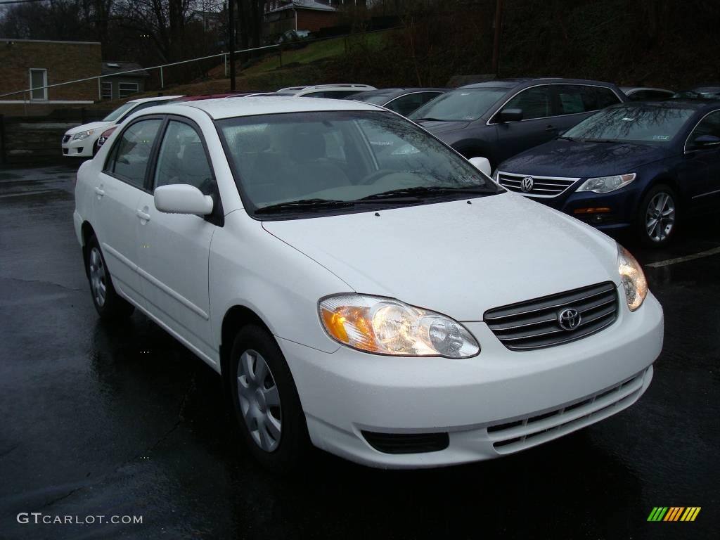 2004 Corolla LE - Super White / Pebble Beige photo #7