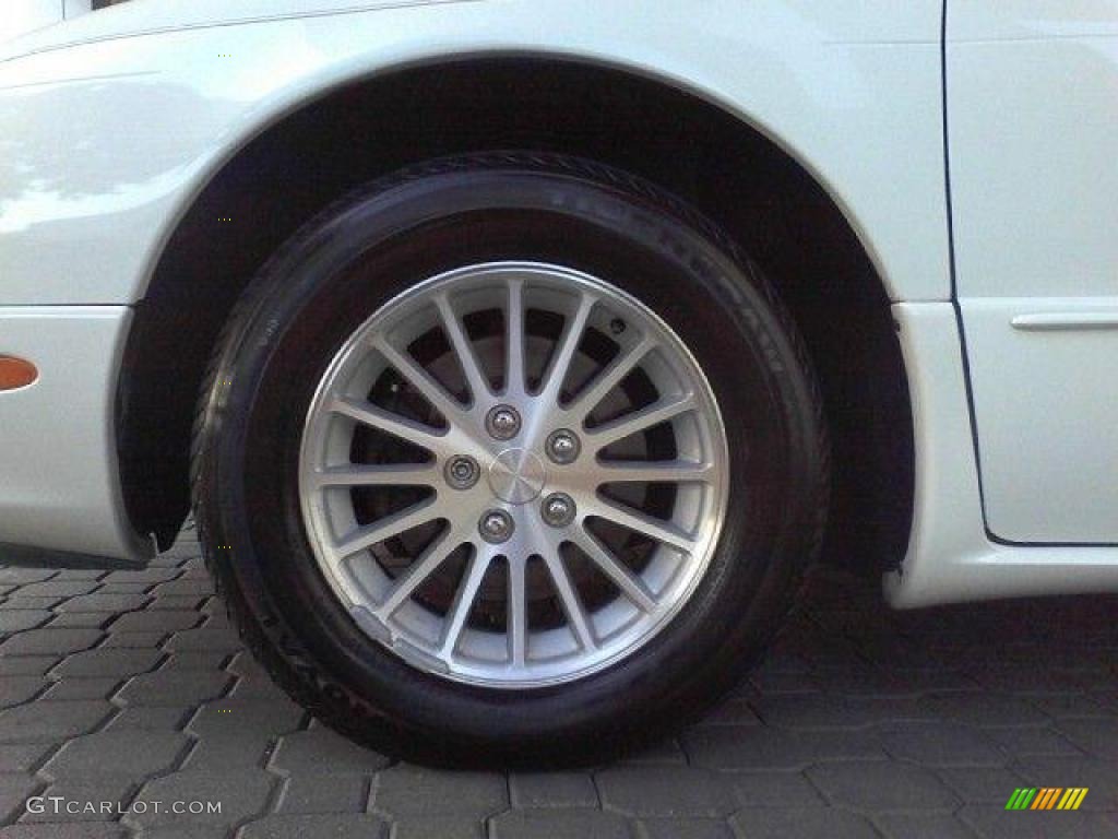 2004 Concorde LXi - Stone White / Sand Stone Beige photo #3