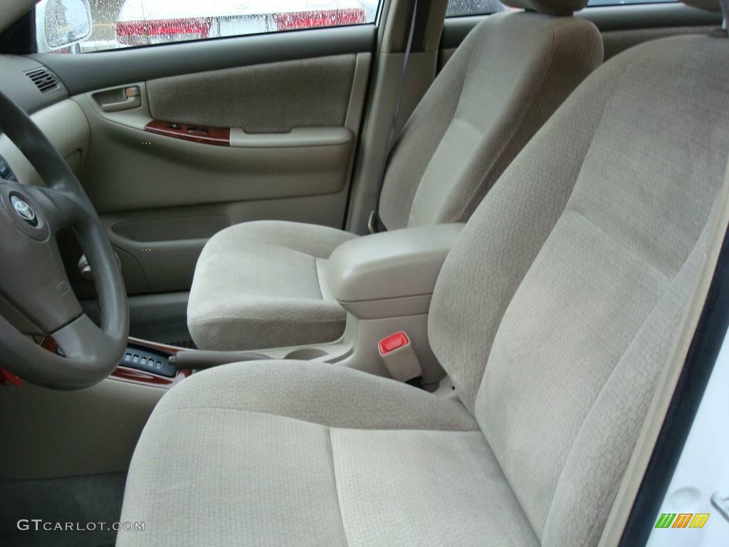 2004 Corolla LE - Super White / Pebble Beige photo #10