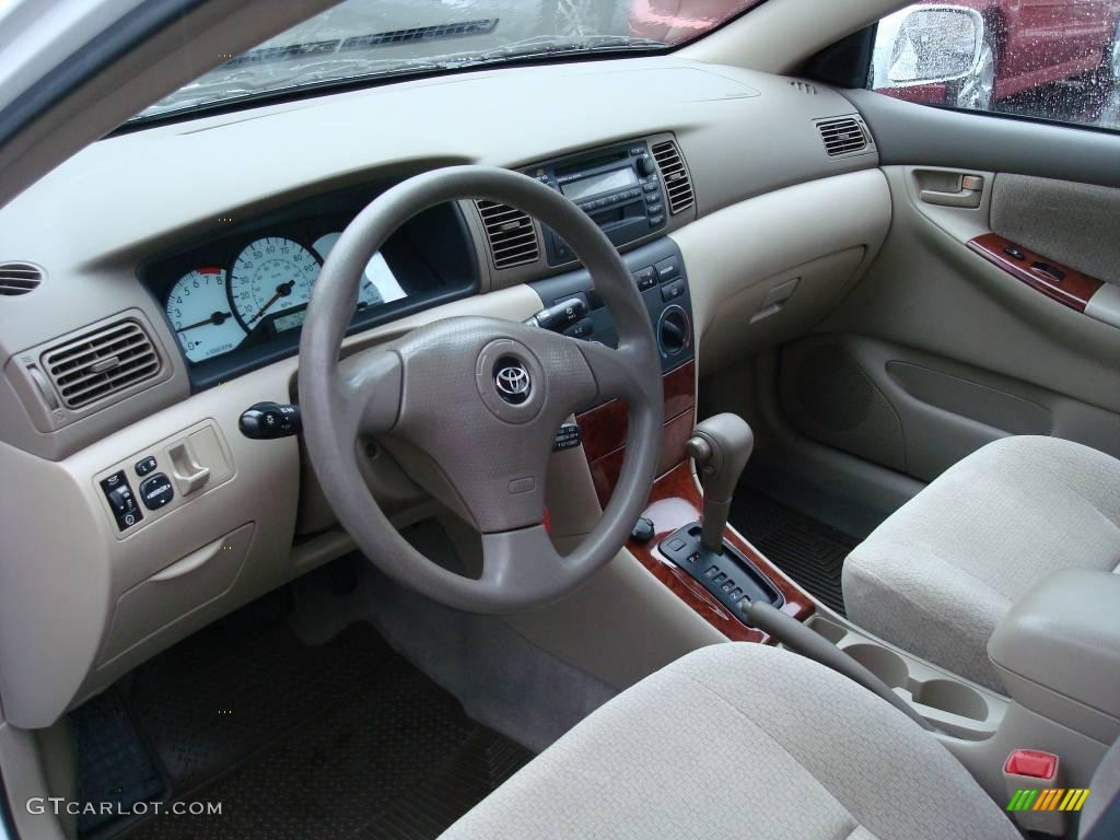 2004 Corolla LE - Super White / Pebble Beige photo #15