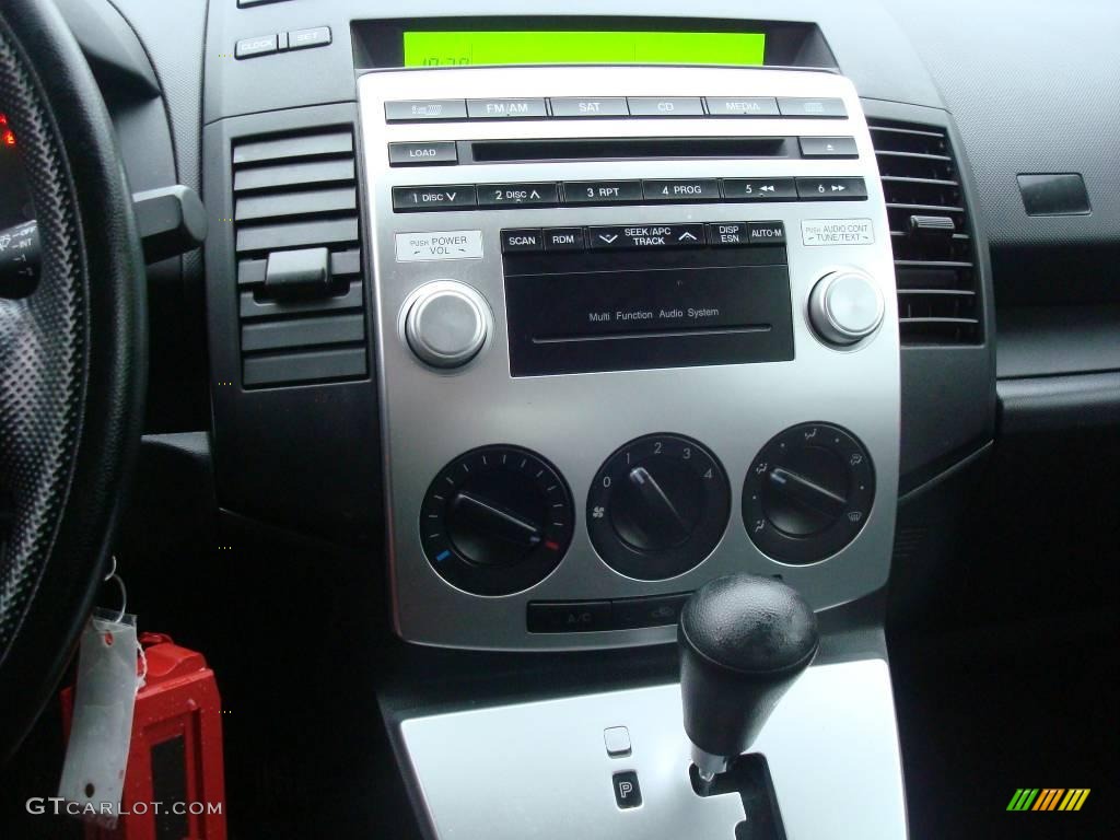 2006 MAZDA5 Sport - Cardinal Red Mica / Black photo #18