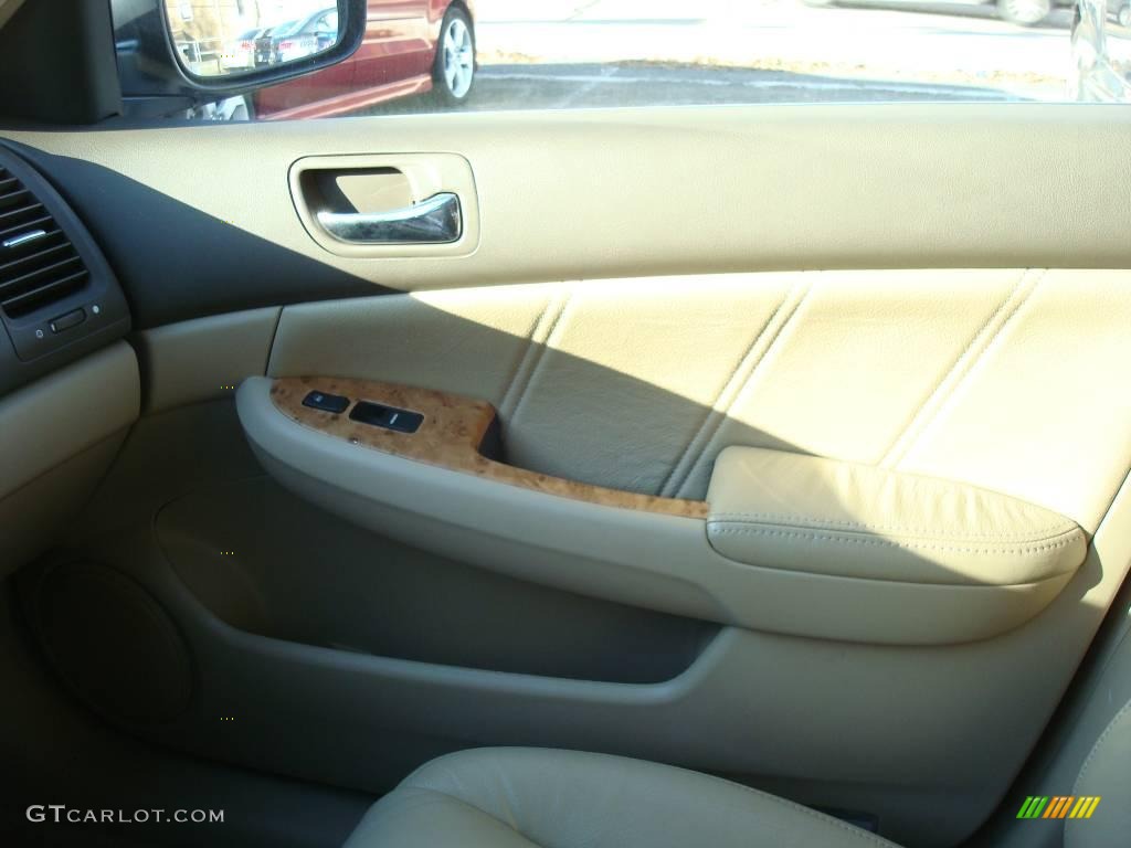 2003 Accord EX V6 Sedan - Taffeta White / Ivory photo #17