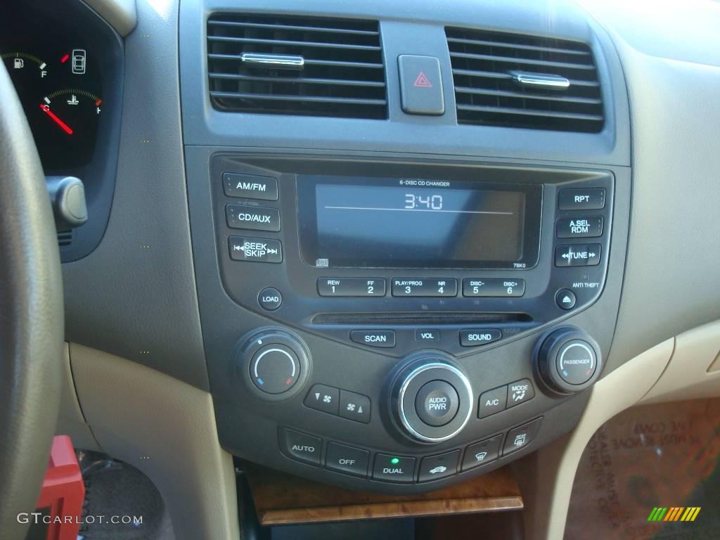 2003 Accord EX V6 Sedan - Taffeta White / Ivory photo #18