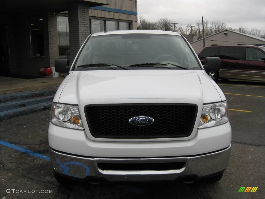 2006 F150 XLT SuperCab 4x4 - Oxford White / Tan photo #3