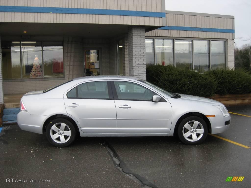 2006 Fusion SE V6 - Silver Frost Metallic / Charcoal Black photo #2